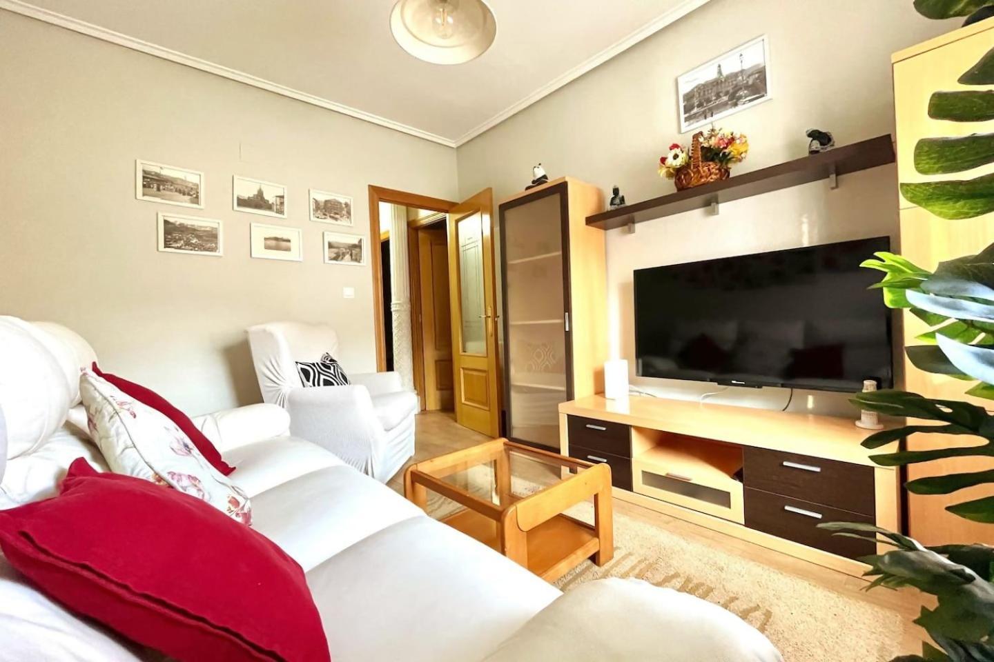 Apartamento Tranquilo Cerca Del Casco Viejo *